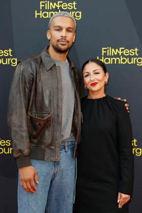Charles Booz Jakob und Tülin Sezgin bei der Premiere der ZDFneo-Serie Nine to Five - Das Amt auf dem 34. Filmfest Hamburg 2026 im Cinemaxx Dammtor. Hamburg, 26.09.2026