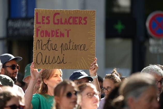 Climate and social justice march held in Lyon LYON, FRANCE - SEPTEMBER 26: Thousands of people take part in a march for climate, peace and social justice in Lyon, France, on September 26, 2026. The family-friendly procession sets off from Place Jean-Mace toward the banks of the Rhone. Organizers say nearly 10,000 people join the march, while the prefecture puts the figure at 5,000. Mathieu Prudhomme Anadolu Lyon France. Editorial use only. Please get in touch for any other usage.  Copyright: x2026xAnadoluxMathieuxPrudhommex