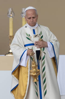 Pope Leo XIV Mass at Place de la Concorde - Paris RL Pope Leo XIV on stage to celebrate a solemn outdoor mass at Place de la Concorde, central Paris, on September 26, 2026 on the second day of his visit to France. Pope Leo XIV celebrates an open-air mass for hundreds of thousands of believers on the Champs Elysees in Paris, after saying it was possible to live together in dignity and peace . Photo by Raphael Lafargue ABACAPRESS.COM Paris France  Copyright: xLafarguexRaphael ABACAx