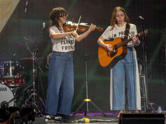September 26, 2026, Virginia Beach, Virginia, USA: SARA WILKINS and SARAH JAROSZ of the band IM WITH HER play at Farm Aid 2026. Through music and family farm produced food, and farmer presentations, this annual festival shines a spotlight on the critical need for family farms to succeed. Virginia Beach USA  - ZUMAd155 20260926_znp_d155_012 Copyright: xSuexDorfmanx