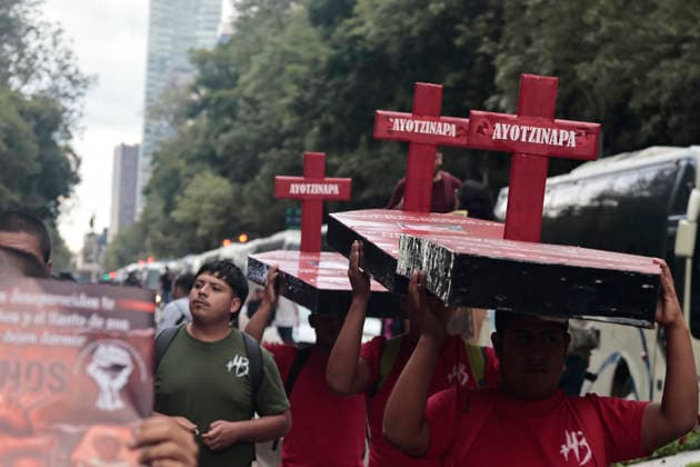 September 26, 2026, Mexico City, Cdmx, Mexico: Parents and relatives of the 43 students from the Raoºl Isidro Burgos Rural Teachers College in Ayotzinapa, Guerrero, marched to mark the 12th anniversary of their forced disappearanceâ€carried out by organized crime in collusion with local police and military forces between September 26 and 27, 2014. Hundreds of students from Ayotzinapa marched alongside activists and the parents of the missing students to demand clarity on the case, as the government has yet to provide precise information regarding the fate of the 43. The demonstration proceeded peacefully from the Angel of Independence monument to the city s Zo³calo; there, on a stage set up in front of the National Palace, the - ZUMAp204 20260926_zip_p204_034 Copyright: xJosuexPerezx