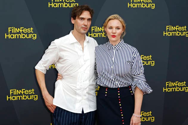 Aron Lehmann und Rosalie Thomass bei der Premiere des Kinofilms Lügen über meine Mutter auf dem 34. Filmfest Hamburg 2026 im Cinemaxx Dammtor. Hamburg, 26.09.2026
