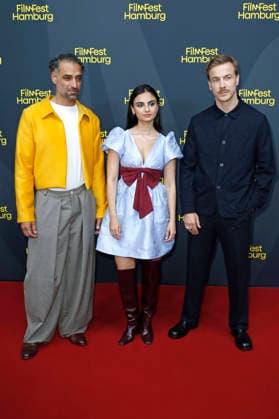 Tamer Trasoglu, Bayan Layla und Albrecht Schuch bei der Premiere der ARD-Serie Breitscheidplatz 19 12 auf dem 34. Filmfest Hamburg 2026 im Cinemaxx Dammtor. Hamburg, 26.09.2026