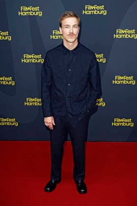 Albrecht Schuch bei der Premiere der ARD-Serie Breitscheidplatz 19 12 auf dem 34. Filmfest Hamburg 2026 im Cinemaxx Dammtor. Hamburg, 26.09.2026