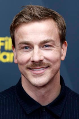 Albrecht Schuch bei der Premiere der ARD-Serie Breitscheidplatz 19 12 auf dem 34. Filmfest Hamburg 2026 im Cinemaxx Dammtor. Hamburg, 26.09.2026