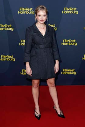 Jella Haase bei der Premiere des Kinofilms Kinder der Sonne Children of the Sun auf dem 34. Filmfest Hamburg 2026 im Cinemaxx Dammtor. Hamburg, 26.09.2026