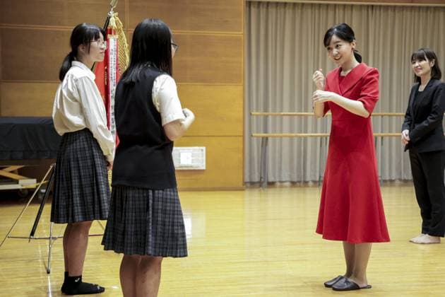 Sign language contest in western Japan Japanese Princess Kako (2nd from R) communicates via sign language with winners of a national high school sign language contest in Tottori, western Japan, on Sept. 27, 2026. (Pool photo)  A14AA0005628957P