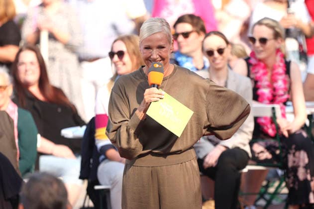 Andrea Kiewel in der TV Show ZDF-Fernsehgarten - Finalparty˜ auf dem Mainzer Lerchenberg. Mainz, 27.09.2026