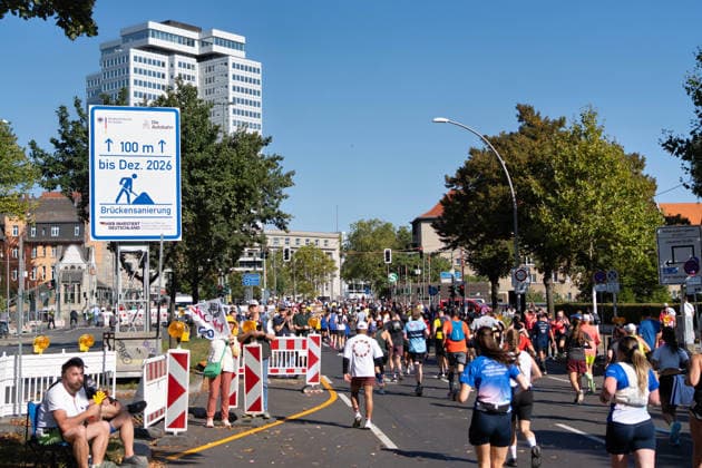 Berlin,27.09.2026, 52.BMW BERLIN-MARATHON,Impressionen vom Hohenzollerndamm im Bezirk Wilmersdorf