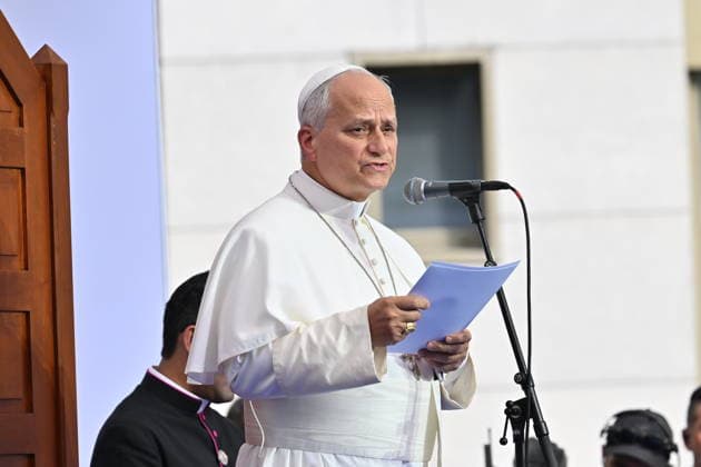 POPE LEO XIV MEETS STAFF AND GUESTS OF ACCUEIL NOTRE-DAME IN LOURDES France, Lourdes, Vatican, 2026 9 27 Pope Leo XIV meets with staff and guests of the Accueil Notre-Dame at the Sanctuary of Our Lady of Lourdes. EDITORIAL USE ONLY - NO BOOKS Copyright: xALESSIAxGIULIANI xCatholicxPressxPhotox