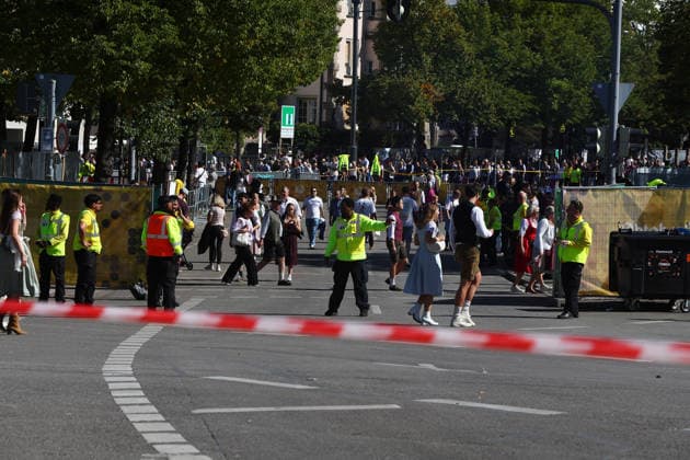 Germany world s largest beer festival Oktoberfest Security mens are seen during the world s largest beer festival Oktoberfest in Munich, Germany, September 27th , 2026 . Photo by Davide Elias Copyright: xDavidexEliasx