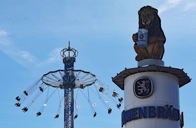Germany world s largest beer festival Oktoberfest Riders on a ride are seen during the world s largest beer festival Oktoberfest in Munich, Germany, September 27th , 2026 . Photo by Davide Elias Copyright: xDavidexEliasx