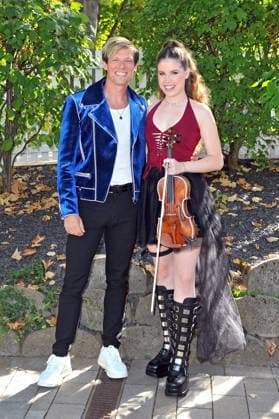 ZDF - Fernsehgarten. The Dark Tenor und Nina Sofie während der ZDF - Unterhaltungsshow Fernsehgarten am 27.09.2026 in Mainz. 20260927MWI151232