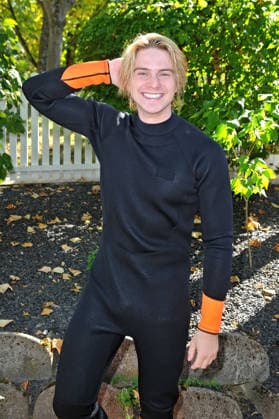 ZDF - Fernsehgarten. Sänger Vincent Gross während der ZDF - Unterhaltungsshow Fernsehgarten am 27.09.2026 in Mainz. 20260927MWI151246