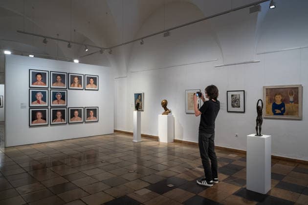 Kunst Fotografie moderne Kunst Ausstellung Rathaushalle 27.09.2026 Frankfurt Oder Rathaushalle Brandenburgisches Landesmuseum für moderne Kunst Ausstellungseröffnung SPRINT GLEICHSCHRITT DAUERLAUF Bilder vom Sport 27.09.2026 bis 22.11.2026 Foto Eberhard Thonfeld Frankfurt Oder Brandenurg GER