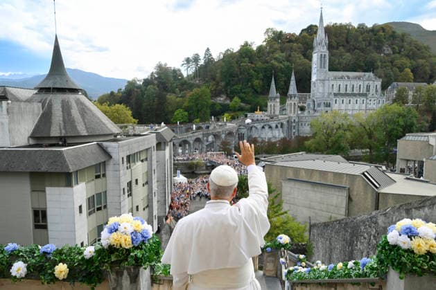 POPE LEO XIV MEETS CONTEMPLATIVE NUNS AT THE CARMEL OF LOURDES France, Lourdes, Vatican, 2026 9 27 Private meeting of Pope Leo XIV with contemplative nuns at the Carmel Monastery of Lourdes. EDITORIAL USE ONLY - NO BOOKS Copyright: xVATICANxMEDIA xCatholicxPressxPhotox