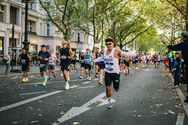 Impressionen vom 52. BMW BERLIN-MARATHON am 27. September 2026 in Berlin. Läuferinnen und Läufer auf der Marathonstrecke sowie Zuschauerinnen und Zuschauer entlang der Strecke. BMW Berlin-Marathon 2026