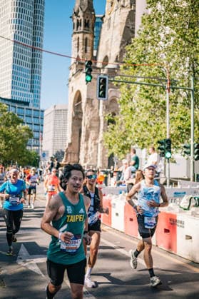 Impressionen vom 52. BMW BERLIN-MARATHON am 27. September 2026 in Berlin. Läuferinnen und Läufer auf der Marathonstrecke sowie Zuschauerinnen und Zuschauer entlang der Strecke. BMW Berlin-Marathon 2026