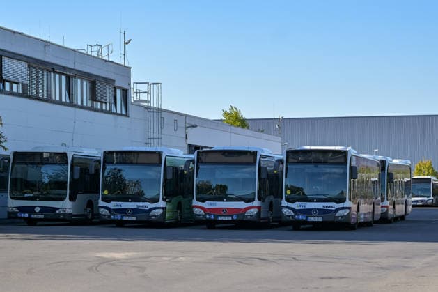 Weil am Rhein Warnstreik bei SWEG, Weil am Rhein, 27.09.2026 Mehrere Linienbusse stehen am Standort Weil am Rhein. Ver.DI Warnsteig bei SWEG ab Mittwoch fuer drei Tage. Warnstreik bei SWEG, Weil am Rhein, 27.09.2026 Copyright: xEibnerxPressefotox EP_THS