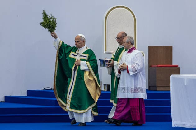 Visit to France of Pope Leo XIV - Mass at Lourdes Sanctuary MLG Pope Leo XIV celebrates Mass on the Prairie of the Sanctuary of Our Lady of Lourdes during his apostolic visit to France in Lourdes, France, on September 27, 2026. Photo by Margot Le Gonidec ABACAPRESS.COM Lourdes France  Copyright: xLexGonidecxMargot ABACAx