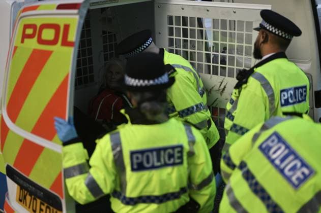 Arrests at the Lift the Ban protest in Liverpool LIVERPOOL, UNITED KINGDOM - SEPTEMBER 27: Supporters of Palestine Action are detained by police during a Lift the Ban rally outside the venue of the Labour Party Conference as they call for the lifting of the ban on the group, in Liverpool, United Kingdom on September 27, 2026. Rasid Necati Aslim Anadolu Liverpool United Kingdom. Editorial use only. Please get in touch for any other usage.  Copyright: x2026xAnadoluxRasidxNecatixAslimx