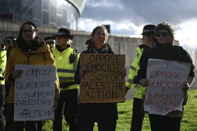 Arrests at the Lift the Ban protest in Liverpool LIVERPOOL, UNITED KINGDOM - SEPTEMBER 27: Police take security measure as supporters of Palestine Action, holding banners, stage a Lift the Ban demonstration calling for the repeal of the ban imposed on the organization near the venue of the Labour Party Conference in Liverpool, United Kingdom, on September 27, 2026. Multiple protesters were detained by police during the demonstration. Rasid Necati Aslim Anadolu Liverpool United Kingdom. Editorial use only. Please get in touch for any other usage.  Copyright: x2026xAnadoluxRasidxNecatixAslimx