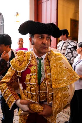 Fourth Regular Bullfight of the San Miguel Fair in Seville: Morante de la Puebla during the fourth regular bullfight of the San Miguel Fair at the Real Maestranza de Caballería On September 27, 2026, in Seville, Andalusia, Spain Morante de la Puebla, Daniel Luque, and Borja Jiménez fought bulls from the Garcigrande ranch during the fourth subscription bullfight of the San Miguel Fair on September 27, 2026, in Seville, Andalusia, Spain  Copyright: xJoaquinxCorcherox 7804609
