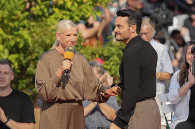 ZDF-Fernsehgarten 2026. Andrea Kiwi Kiewel und Giovanni Zarrella im ZDF Fernsehgarten mit dem Motto Saison Finale am 27.09.2026 in Mainz. Mainz ZDF Fernsehgarten Rheinland-Pfalz
