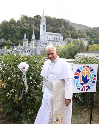 September 27, 2026, France, FRANCE: Pope Leo XIV during a private meeting with the Contemplative Religious at the Carmel Monastery of Lourdes, Lourdes 27 September 2026. ANSA POOL MAURIZIO BRAMBATTI. France FRANCE  - ZUMAPriv 20260927_zaf_a110_022 Copyright: xMaurizioxBrambattix