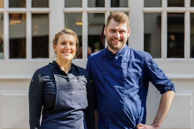 27.09.2026. Düsseldorf. Julia Komp am Rande einer Veranstaltung der Chefs in Town im Restaurant Schorn by Lukas Schild. Düsseldorf Restaurant Schorn by Lukas Schild, Martinstraße Nordrhein-Westfalen Deutschland