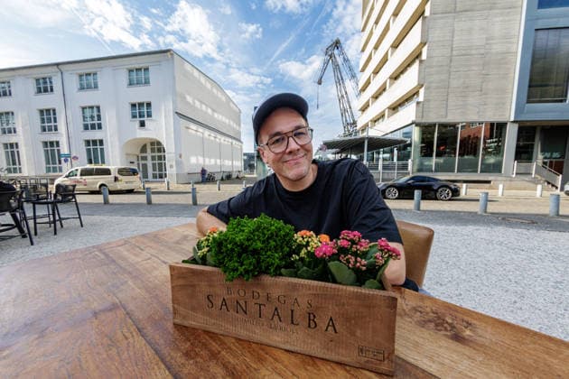 27.09.2026. Düsseldorf. Jan van Weyde am Rande einer Veranstaltung der Chefs in Town im Restaurant Riva im Medienhafen. Düsseldorf Restaurant Riva, Medienhafen Nordrhein-Westfalen Deutschland