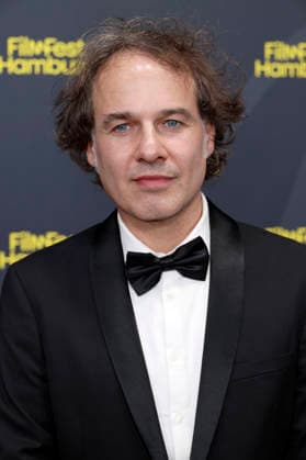 Tilman König bei der Premiere des Kinofilms Der große Zusammenbruch auf dem 34. Filmfest Hamburg 2026 im Cinemaxx Dammtor. Hamburg, 27.09.2026
