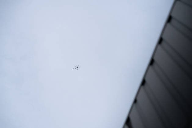 September 27, 2026, Sloviansk, Donetsk Oblast, Ukraine: A Large Ukranian drone is seen navigating through the frontline city of Sloviansk, Donetsk Oblast, Ukraine 2026 Sloviansk Ukraine - ZUMAm350 20260927_zip_m350_010 Copyright: xCameronxJones-Manleyx