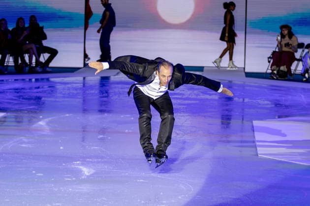 PFW Pierre Cardin Runway NB Philippe Candeloro at the runway during the Pierre Cardin Womenswear Spring Summer 2027 show at Pailleron ice rink as part of Paris Fashion Week on October 06, 2026 in Paris, France. Photo by Nasser Berzane ABACAPRESS.COM Paris France  Copyright: xBerzanexNasser ABACAx