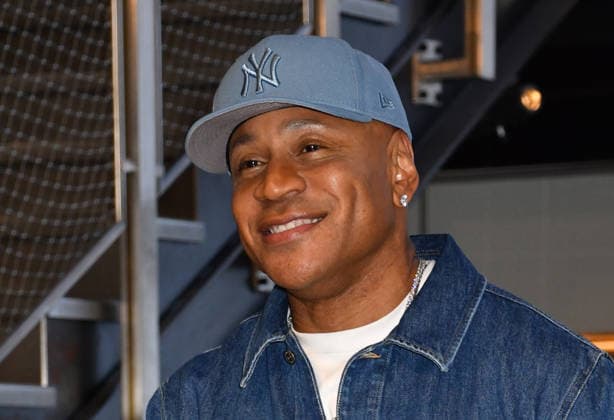 NEW YORK, NY- OCTOBER 6: LL Cool J at the Empire State Building to Celebrate the Premiere of CBS™ New Drama, NCIS: NEW YORK on October 6, 2026 in New York City. Copyright: xmpi099 MediaPunchx