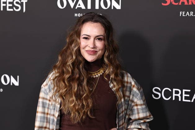 26th Annual Screamfest Horror Film Festival - Opening Night - World Premiere Of Jeremy Weiss The Night Driver Alyssa Milano at the 26th Annual Screamfest Horror Film Festival - Opening Night - World Premiere Of Jeremy Weiss The Night Driver held at TCL Chinese 6 Theatres at Ovation Hollywood on October 6, 2026 in Hollywood, Los Angeles, California, United States. Hollywood California United States Copyright: xXavierxCollin ImagexPressxAgencyx