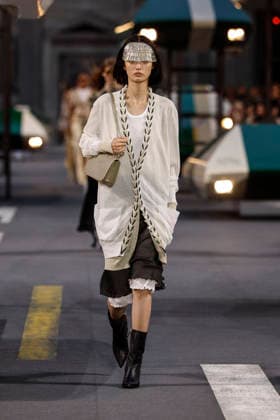 Louis Vuitton Women s Ready-to-Wear Spring Summer 2026 Collection Fashion Show during Paris Fashion Week, October 6, 2026 Louis Vuitton Women’s Ready-to-Wear Spring Summer 2026 Collection Fashion Show, during Paris Fashion Week on October 6, 2026, Paris, France  Copyright: xAgencex xBestimagexAgencex xBestimagex