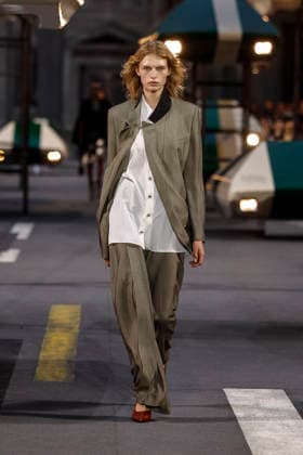 Louis Vuitton Women s Ready-to-Wear Spring Summer 2026 Collection Fashion Show during Paris Fashion Week, October 6, 2026 Louis Vuitton Women’s Ready-to-Wear Spring Summer 2026 Collection Fashion Show, during Paris Fashion Week on October 6, 2026, Paris, France  Copyright: xAgencex xBestimagexAgencex xBestimagex