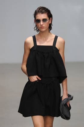 PFW - CFCL Runway A model walks the runway during the CFCL Ready to Wear Fall Winter 2026-2027 fashion show as part of Paris Fashion Week on March 10, 2026 in Paris, France. Photo by Alain-Gil Gonzalez ABACAPRESS.COM Paris France  Copyright: xGonzalezxAlain-Gil ABACAx