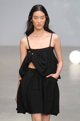PFW - CFCL Runway A model walks the runway during the CFCL Ready to Wear Fall Winter 2026-2027 fashion show as part of Paris Fashion Week on March 10, 2026 in Paris, France. Photo by Alain-Gil Gonzalez ABACAPRESS.COM Paris France  Copyright: xGonzalezxAlain-Gil ABACAx
