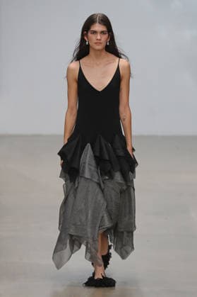 PFW - CFCL Runway A model walks the runway during the CFCL Ready to Wear Fall Winter 2026-2027 fashion show as part of Paris Fashion Week on March 10, 2026 in Paris, France. Photo by Alain-Gil Gonzalez ABACAPRESS.COM Paris France  Copyright: xGonzalezxAlain-Gil ABACAx