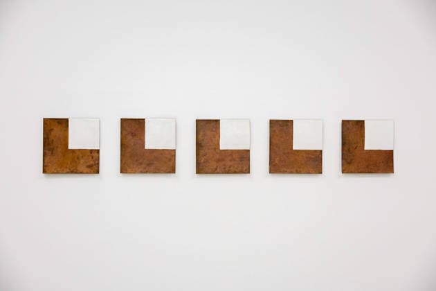 Robert Ryman: The Real Thing at Barbican Art Gallery, London, UK 7 October 2026 Untitled, 1973 on display at Robert Ryman: The Real Thing at the Barbican Art Gallery, London, UK, on 7 October 2026. The first significant UK exhibition of American minimalist and conceptual painter Robert Ryman (1930 2019) in over 30 years brings together six decades of work, on view from 8 October 2026., Credit:Pete Speller Avalon  Copyright: xPetexSpellerx xAvalonx 1141199005