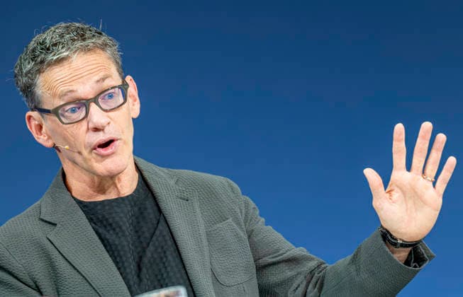 Bill Anderson , CEO Bayer AG EUR, Deutschland, Berlin, 07.10.2026: Bill Anderson CEO Bayer AG, besucht die in Berlin stattfindene Jubiläumsveranstaltung von 80 Jahre Handelsblatt und 100 Jahre WirtschaftsWoche.