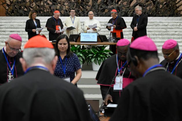 ITALY - POPE - VATICAN-2026 10 7 Italy, Rome, Vatican, 2026 10 7 Pope Leo XIV during the meeting with the presidents of the episcopal conferences from all over the world in Vatican . EDITORIAL USE ONLY - NO BOOKS Copyright: xVATICANxMEDIA xCatholicxPressxPhotox