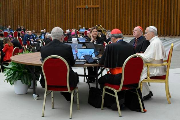 ITALY - POPE - VATICAN-2026 10 7 Italy, Rome, Vatican, 2026 10 7 Pope Leo XIV during the meeting with the presidents of the episcopal conferences from all over the world in Vatican . EDITORIAL USE ONLY - NO BOOKS Copyright: xVATICANxMEDIA xCatholicxPressxPhotox