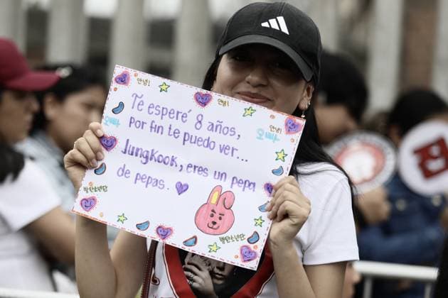 BTS Arirang tour kicks off in Peru LIMA, PERU - OCTOBER 7: Thousands of BTS fans known as ARMY gather around San Marcos Stadium ahead of the first of three concerts the South Korean band is set to perform in Lima, Peru on October 7, 2026. Fans from across Peru and abroad arrived early to attend the highly anticipated show from BTS s Arirang world tour. Klebher Vasquez Anadolu Lima Peru. Editorial use only. Please get in touch for any other usage.  Copyright: x2026xAnadoluxKlebherxVasquezx