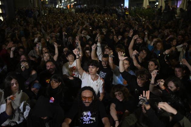 Deceased 87-year-old Mari Carmen Abascal remembered at Madrid housing protest MADRID, SPAIN - OCTOBER 7: Dozens of people gather in support of Mari Carmen Abascal during a protest outside the Congress of Deputies in Madrid, Spain, on October 7, 2026. The 87-year-old Abascal, who became a symbol of Spain s housing crisis in recent weeks, died in hospital after spending 15 days there following her eviction from her home by police in Madrid on September 23, 2026. Burak Akbulut Anadolu Madrid Spain. Editorial use only. Please get in touch for any other usage.  Copyright: x2026xAnadoluxBurakxAkbulutx