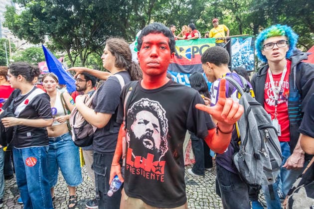 October 7, 2026: Rio de Janeiro, Brazil. October 7, 2026. March for Democracy: Students gather to protest the rise of the far right and march through the city center (CineloÂ¢ndia) in support of President Lula s candidacy. Photo: . - ZUMAl255 20261007_zip_l255_008 Copyright: xEllanxLustosax
