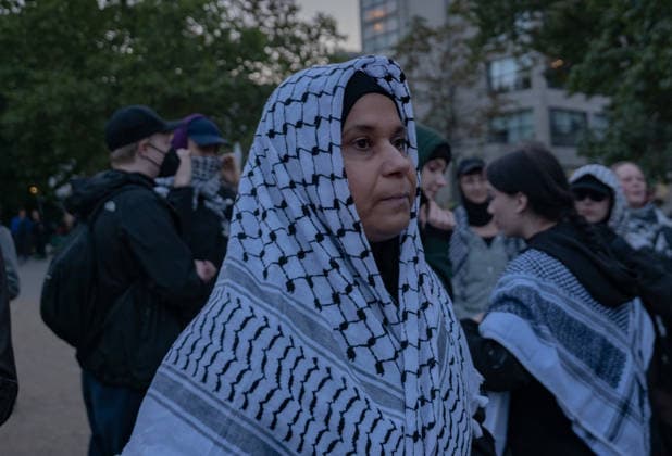 October 7, 2026, Berlin, Germany: Hundereds of pro-palestinian protesters gather in Berlin, Germany, on October 7, 2026. This marks the three-year anniversary of the Hamas led border attacks in Southern Israel. Germany  - ZUMAj167 20261007_zip_j167_018 Copyright: xSvetxJacquelinex