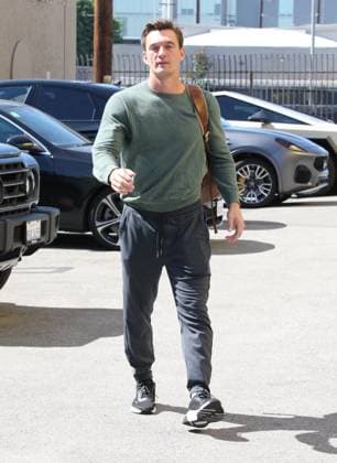 Celebrities and pro dancers arrive at the Dancing with the Stars rehearsal studio Featuring: Tyler Cameron Where: Los Angeles, California, United States When: 07 Oct 2026 Credit: H2Y INSTARimages EDITORIAL USE ONLY. NOT FOR USE BY NEWSPAPERS BASED IN THE UK. Copyright: xx instar56079220